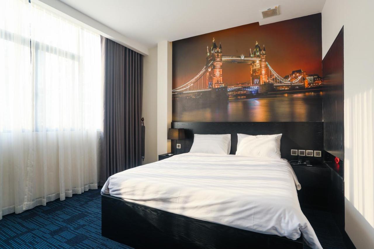 Hotel Daisy *